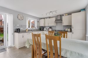 Kitchen/Diner- click for photo gallery